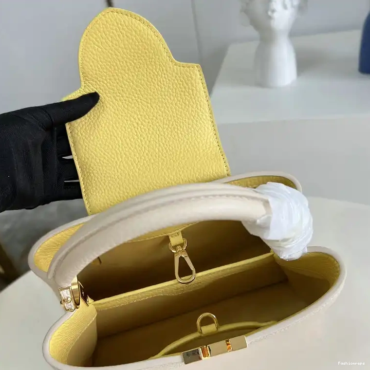 Fashionrepsfam ru 2206YA0006 LV Bag 0527